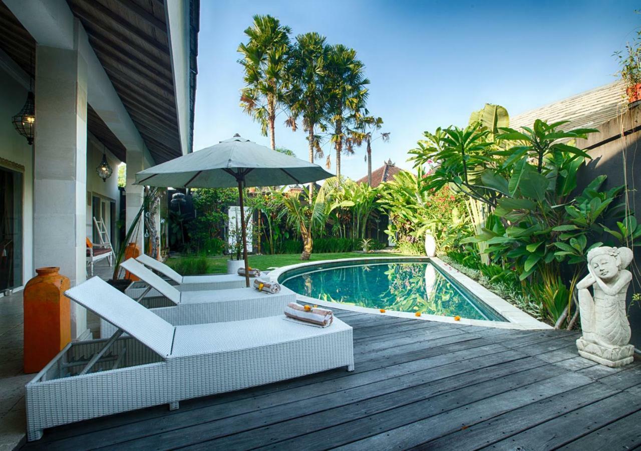 Villa Armani Seminyak Esterno foto